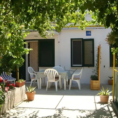 Holiday Apartments Komiza, Vis - 2916