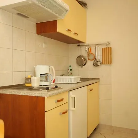 Holiday Apartments Komiza, Vis - 2916 Vis