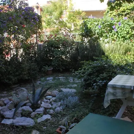 Apartamento Holiday Apartments Komiza, Vis - 2916 Vis