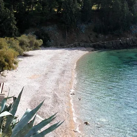 Holiday Apartments Komiza, Vis - 2916 *